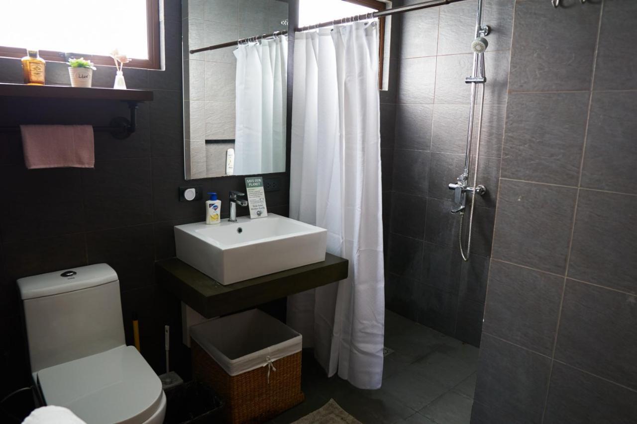 Isla Villa 1 Amazing Waterfall Pool House Near Beach, Bars & Restaurants Lapu-Lapu City Esterno foto